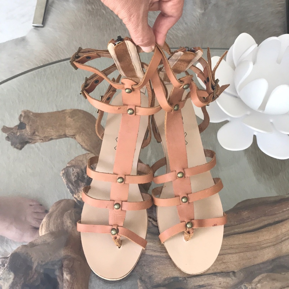 Shoes - Picture 2 of 3